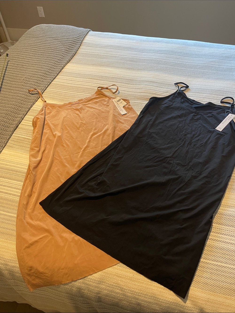 Soma Intimates Light shaping Smoothing Slip Black and Nude